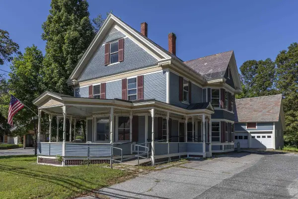 26 Main ST, Chester, VT 05143