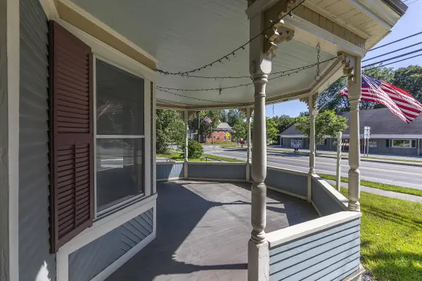 26 Main ST, Chester, VT 05143