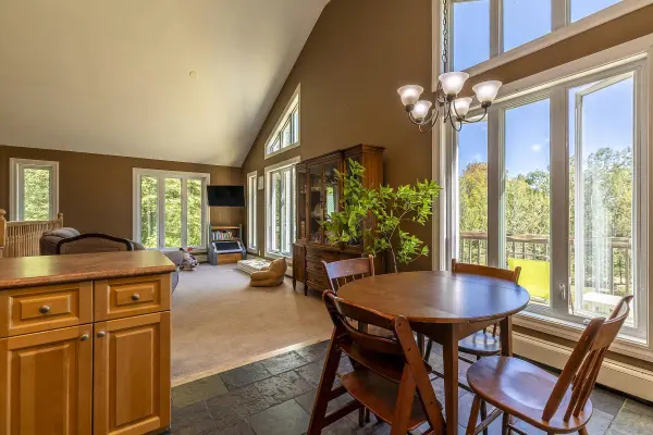 1979 North Hill RD, Andover, VT 05143