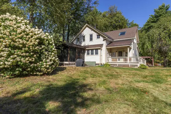 246 Putnam Hill RD, Chester, VT 05143