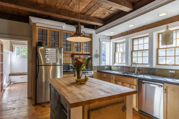 246 Putnam Hill RD, Chester, VT 05143