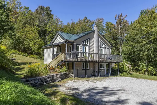 1979 North Hill RD, Andover, VT 05143