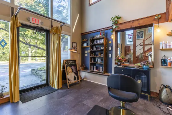 92 Rockingham RD, Rockingham, VT 05101