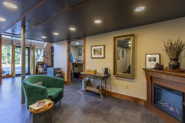 92 Rockingham RD, Rockingham, VT 05101