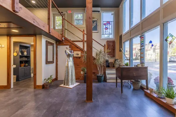 92 Rockingham RD, Rockingham, VT 05101