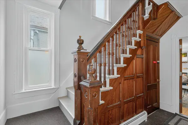 61 Pleasant ST, Ludlow, VT 05149