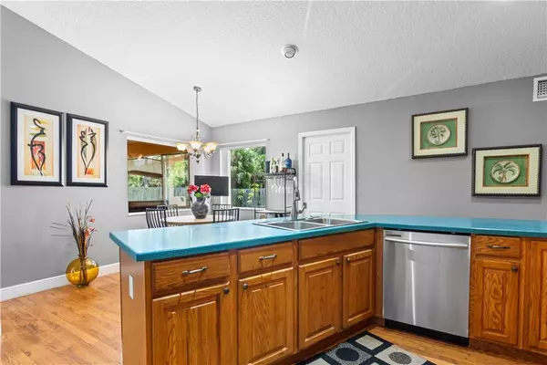 1456 Schumann DR, Sebastian, FL 32958