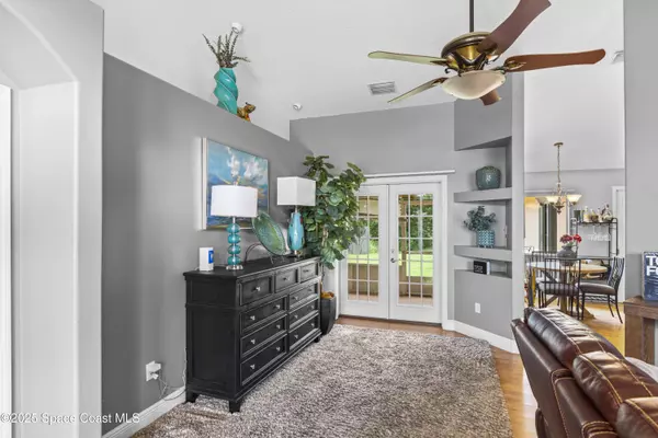 1456 Schumann DR, Sebastian, FL 32958