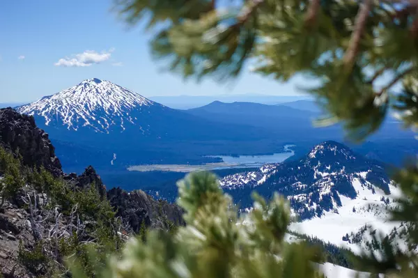 Sparks Lake and Mt Bachelor Oregon