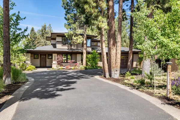 62737 Mehama DR, Bend, OR 97703
