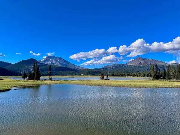 Sparks Lake Oregon