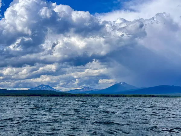 Craine Praire Reservoir - Cascade Lakes 