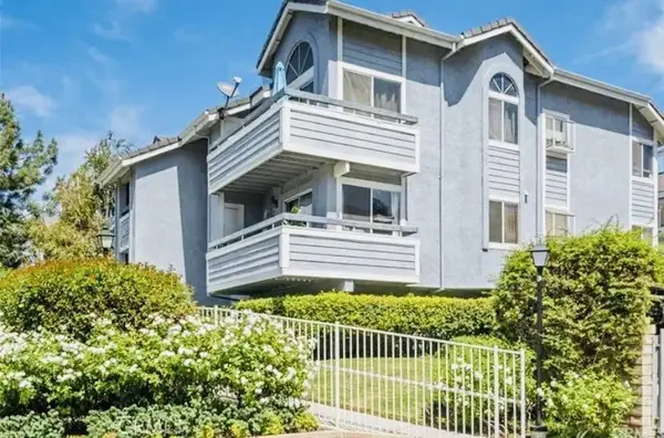 26972 Flo #305, Canyon Country, CA 91351