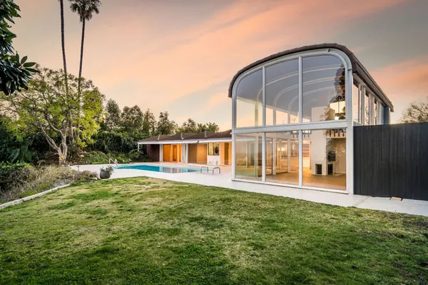 chalon retreat bel air