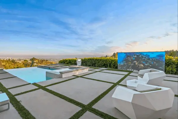 Olympus Hollywood Hills