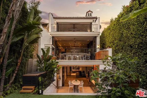 966 Palisades Beach Rd, Santa Monica, CA 90403