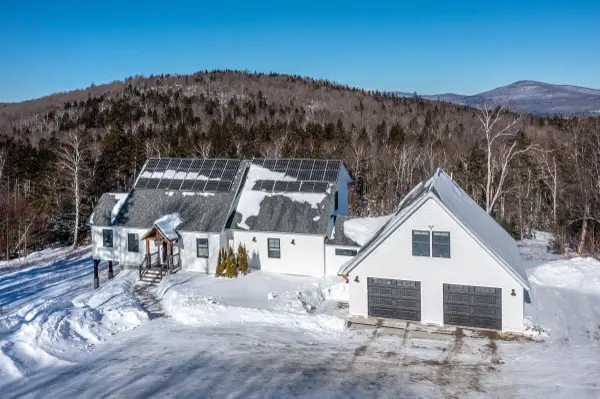 2734 Healdville RD, Mount Holly, VT 05730