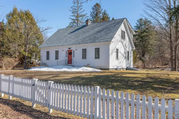 299 South Main ST, Wallingford, VT 05773