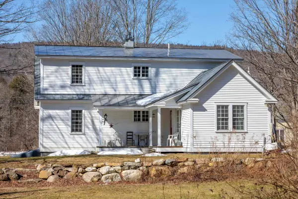 299 South Main ST, Wallingford, VT 05773