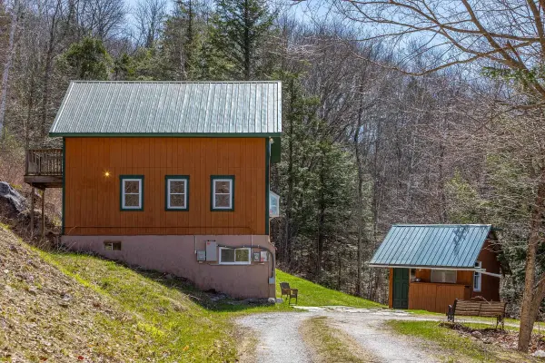 769 Straight RD, Mount Holly, VT 05730