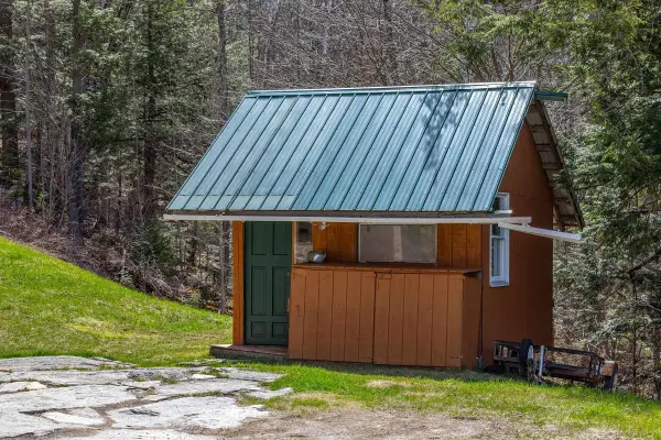 769 Straight RD, Mount Holly, VT 05730