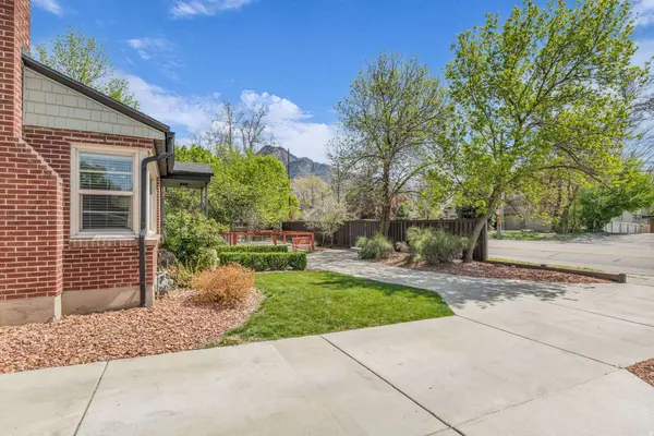 2011 E 4500 S, Salt Lake City, UT 84117