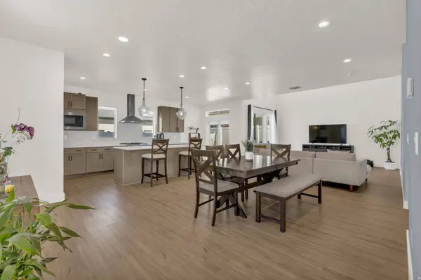 331 S 680 W, Centerville, UT 84014