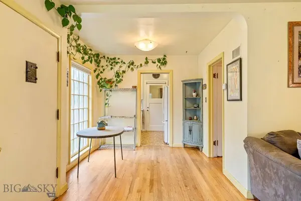 503 W College ST, Bozeman, MT 59715