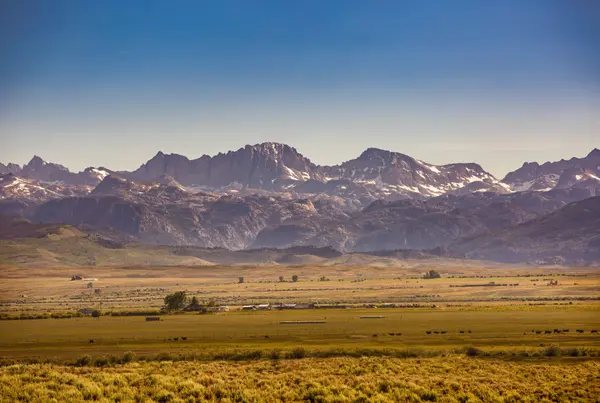 feature image of A Tale of Two Markets: N Sublette County Real Estate This Fall