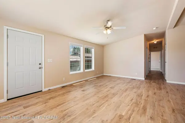 446 S BRIDGER Avenue, Pinedale, WY 82941