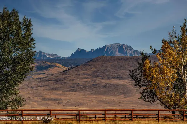 20 ELK RUN Road, Pinedale, WY 82941