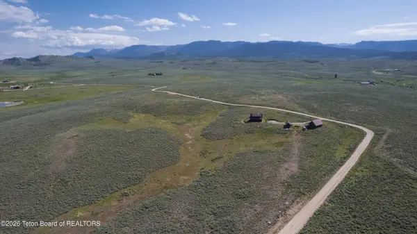 41 MARSH CREEK Road, Cora, WY 82925