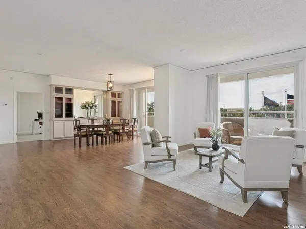 1 TOWERS PARK LN UNIT 317