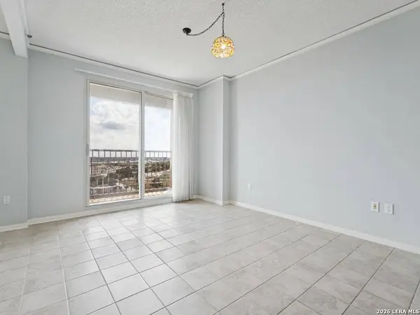 1 Towers Park Ln UNIT 1110, San Antonio, TX 78209