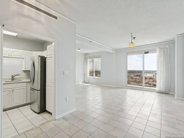1 Towers Park Ln UNIT 1110, San Antonio, TX 78209