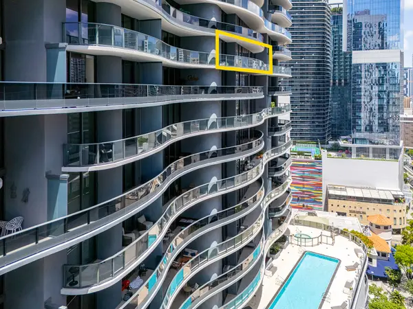 1000 Brickell Plz #2709, Miami, FL 33131