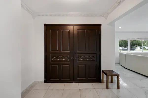 1211 Hardee Rd, Coral Gables, FL 33146-3230
