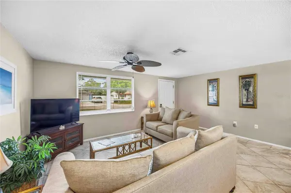 131 DARTMOUTH RD, Venice, FL 34293