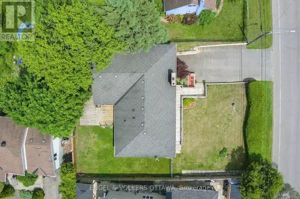 1427 ROSEBELLA AVENUE, Ottawa, ON K1T1E5