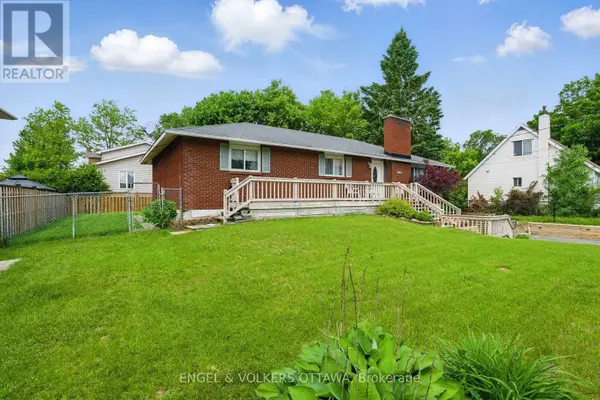1427 ROSEBELLA AVENUE, Ottawa, ON K1T1E5