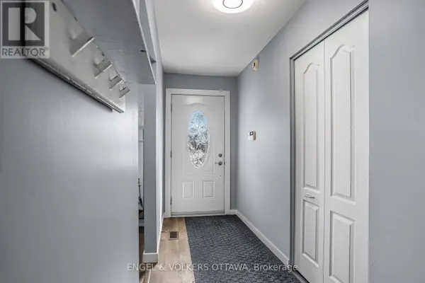 1427 ROSEBELLA AVENUE, Ottawa, ON K1T1E5