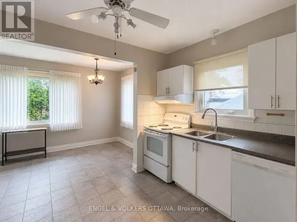 1216 RIDGEMONT AVENUE, Ottawa, ON K1V6E7