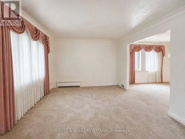 1216 RIDGEMONT AVENUE, Ottawa, ON K1V6E7