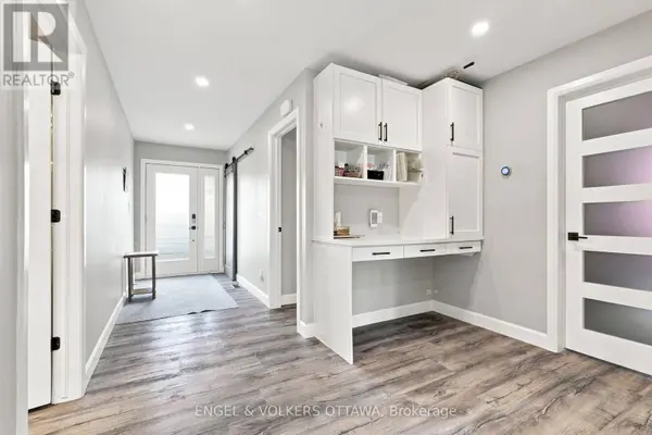 1760B RIVER ROAD, Ottawa, ON K4M1B4