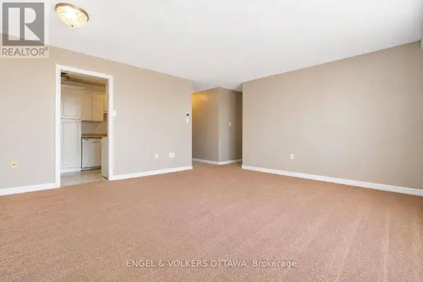 2400 Virginia DR #210, Ottawa, ON K1H8L3