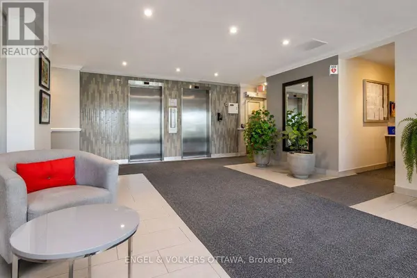 2400 Virginia DR #210, Ottawa, ON K1H8L3