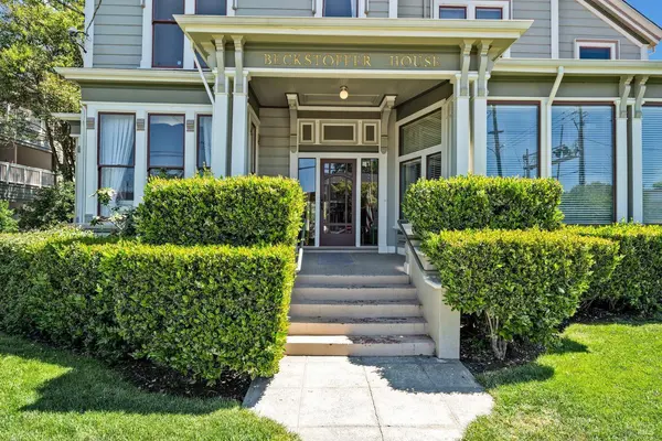 1127 Pope ST, St. Helena, CA 94574