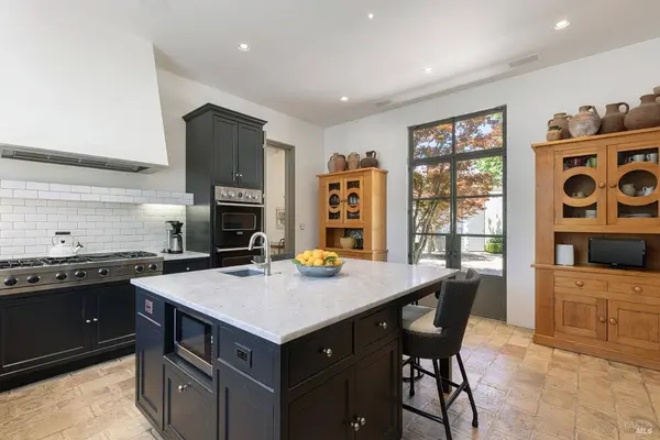 33 Hennessey Ridge RD, St. Helena, CA 94574