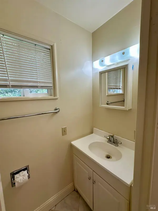 993 Champion LN, Deer Park, CA 94576