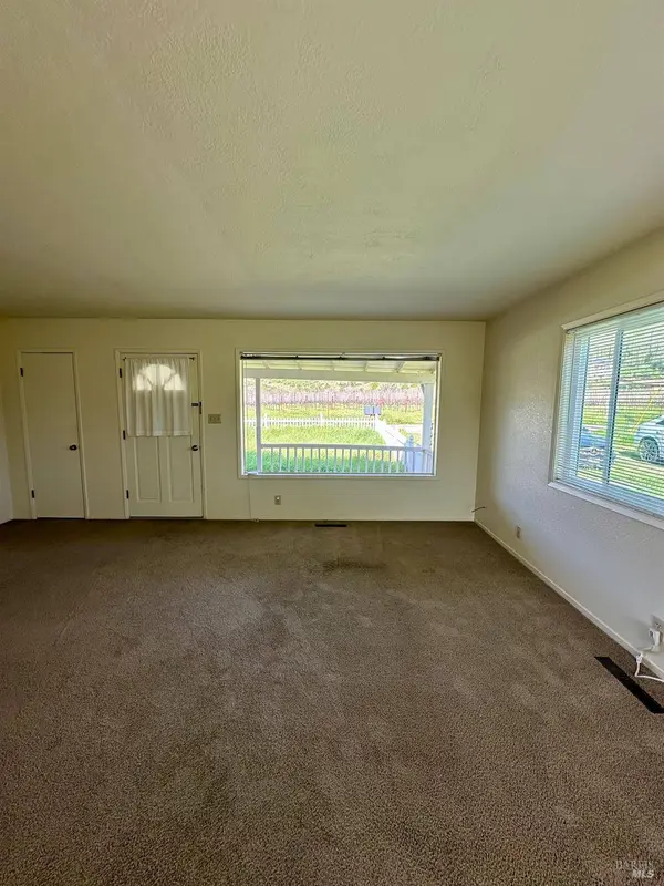 699 Mund RD, St. Helena, CA 94574